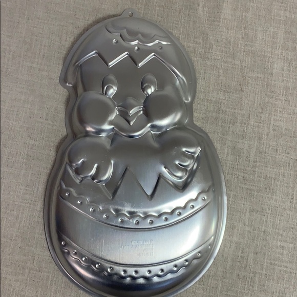 WILTON Cake Pan - Picture 2 of 7